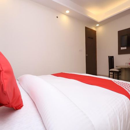 Hotel Le Princess @ Airport 뉴델리 외부 사진