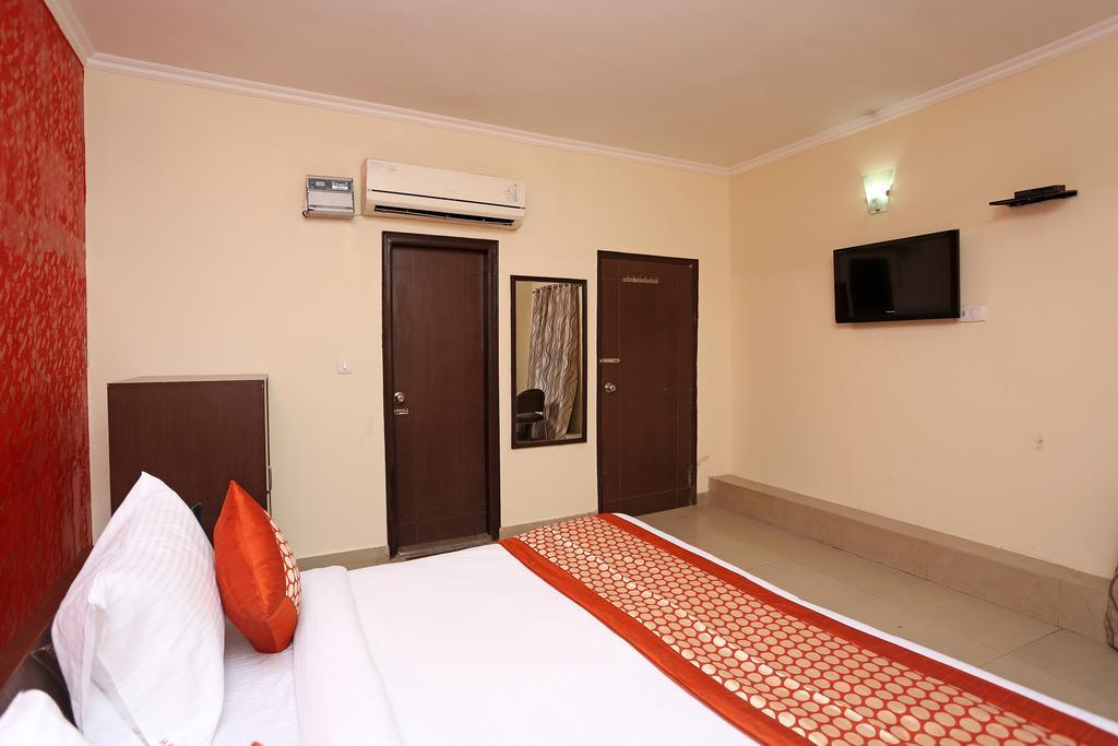 Hotel Le Princess @ Airport 뉴델리 외부 사진