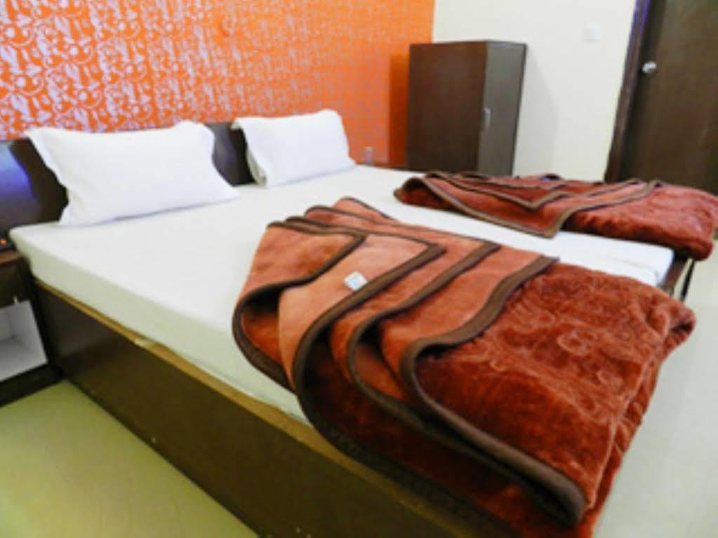 Hotel Le Princess @ Airport 뉴델리 외부 사진