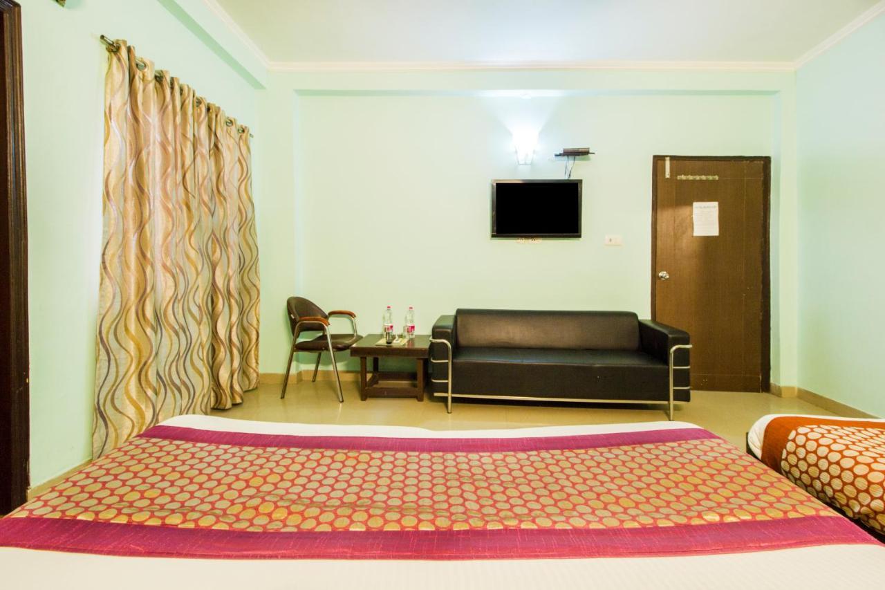Hotel Le Princess @ Airport 뉴델리 외부 사진