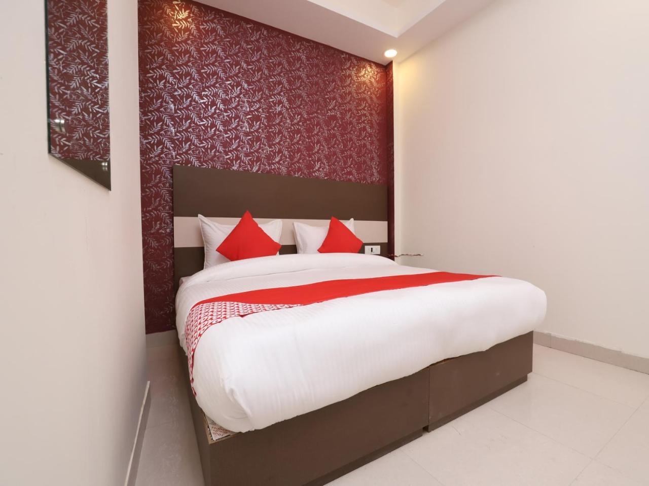 Hotel Le Princess @ Airport 뉴델리 외부 사진